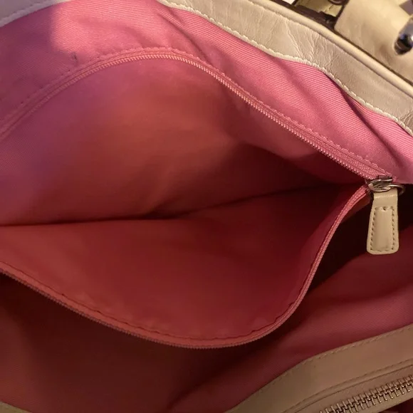 COACH A1072 F13733 Soho Cream Pebbled Leather Pleated Tote - Picture 10 of 11